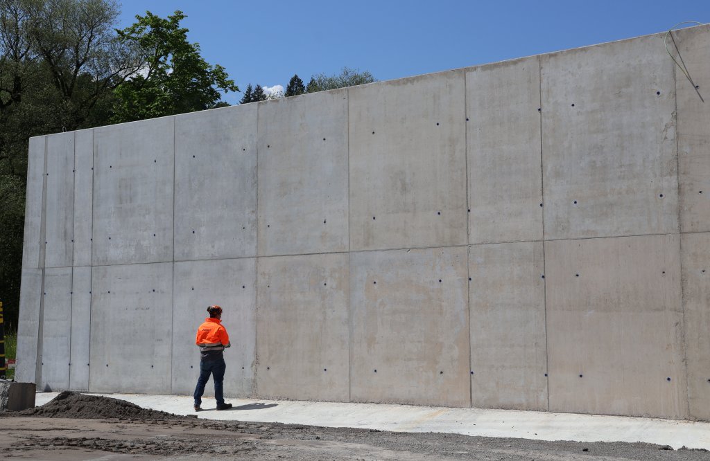 Betonwand mit JURA ECO3 Zement