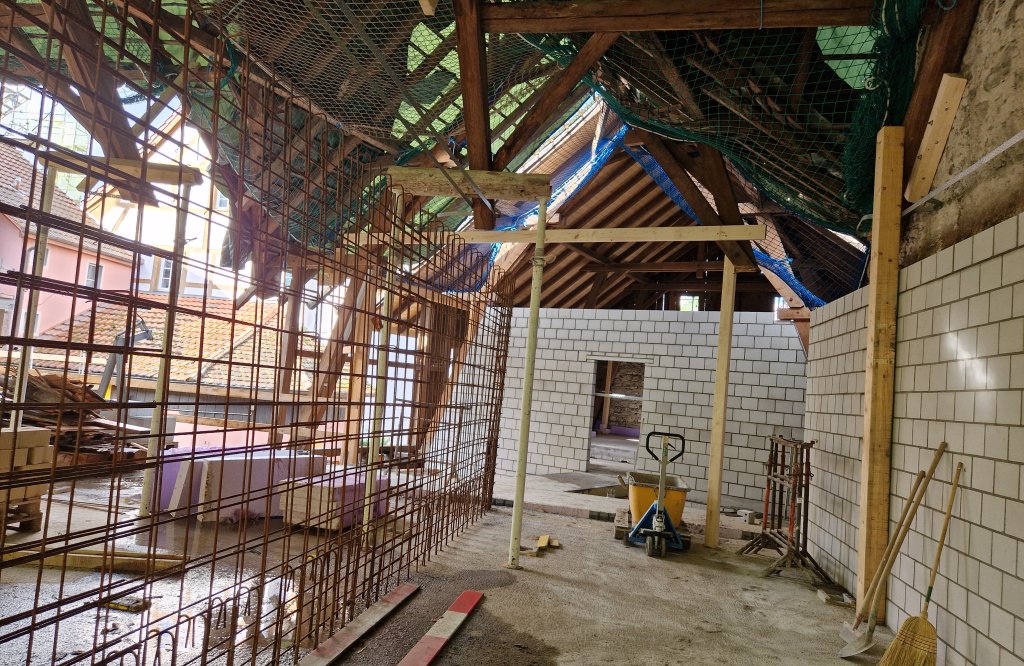 Längsansicht Wandarmierung und Balkenkonstruktion