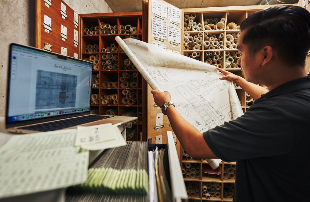 Planstudium im Archiv