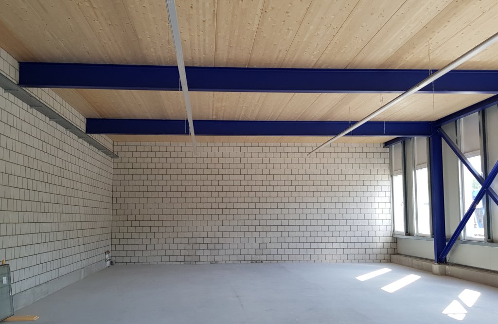 Stahlträger als Deckenverstärkung